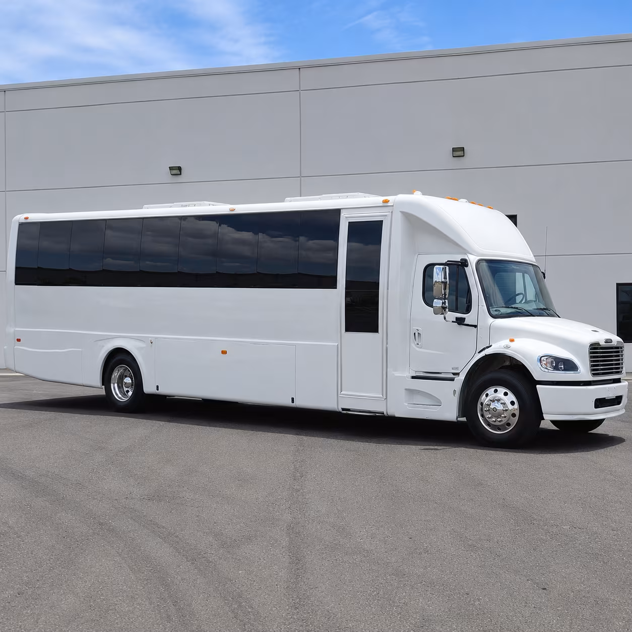 party buses to shoreline amphitheatre concerts in mountain view