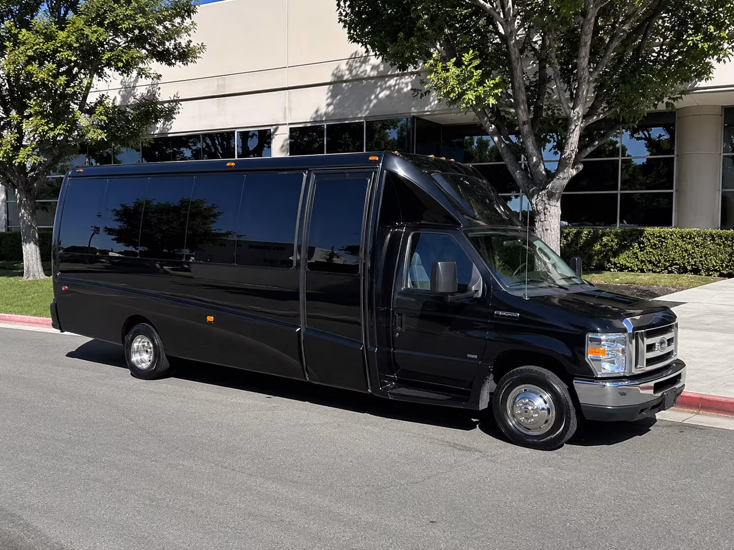 quincea n era sweet 16 party bus rental