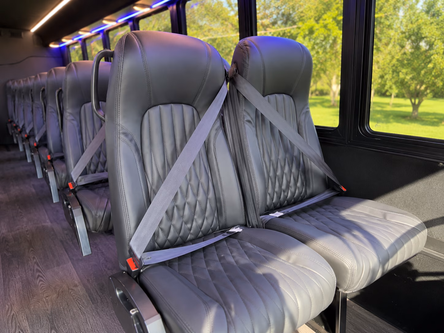 santa clara 15 passenger minibus inside