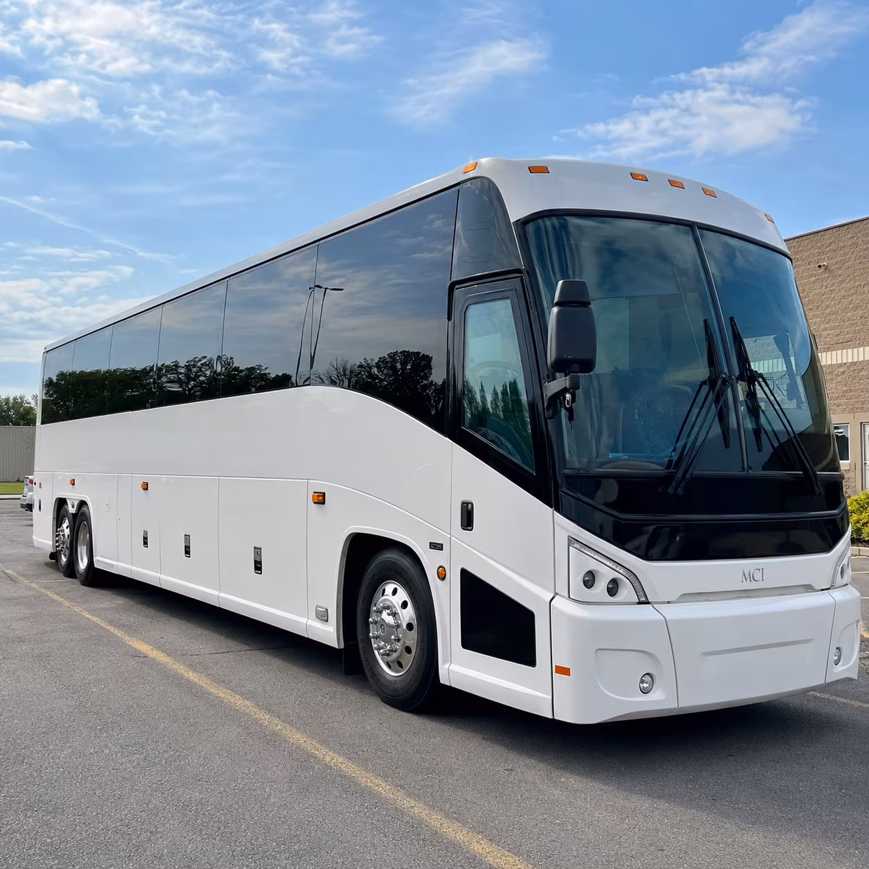 warehouse and shift worker shuttle buses near santa clara